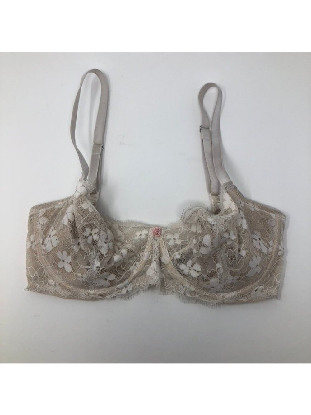 Victorias Secret Ivory Lace Dream Angels Push Up Without Padding Bra 32DDD